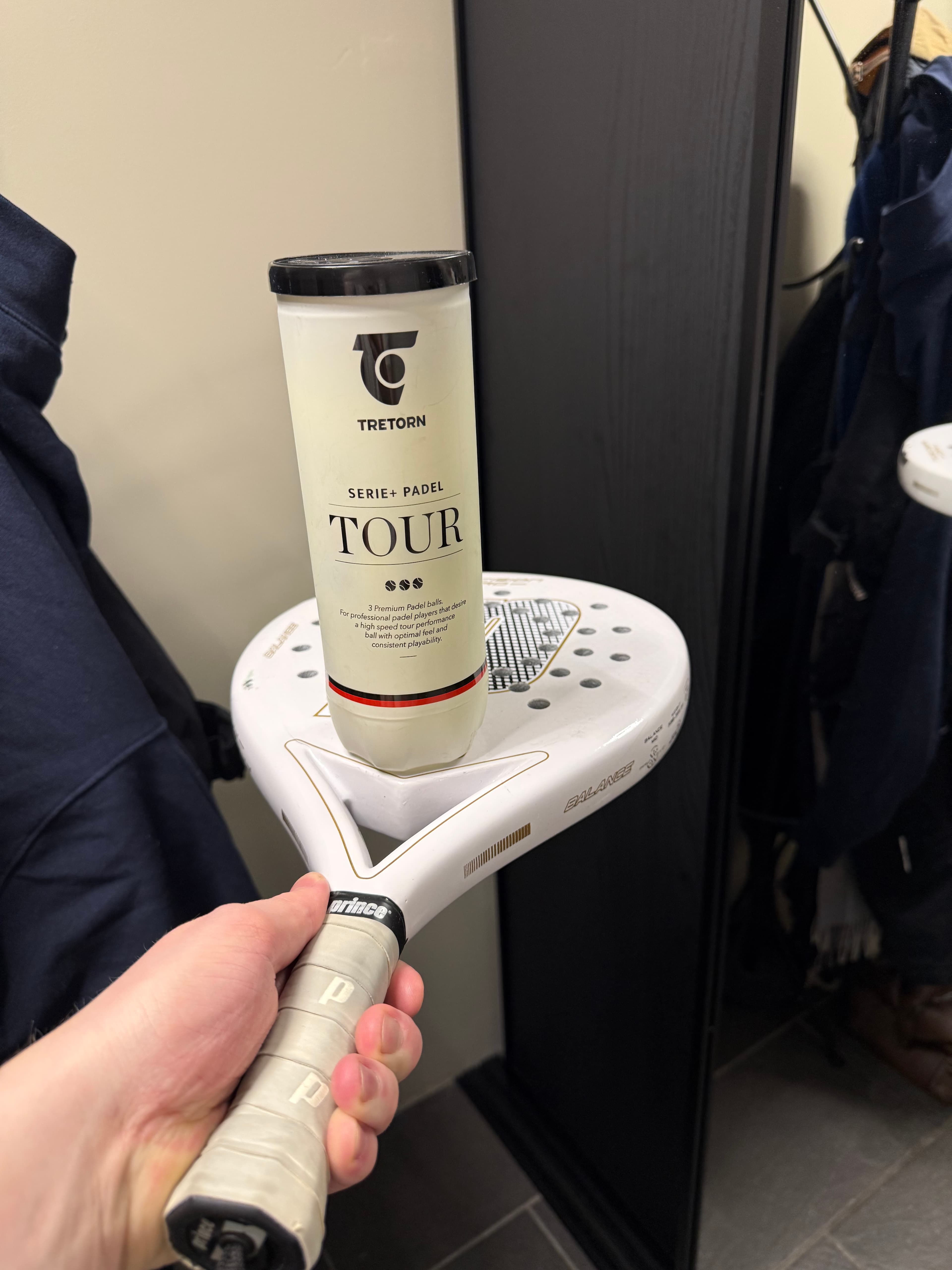 Padel racket med baller